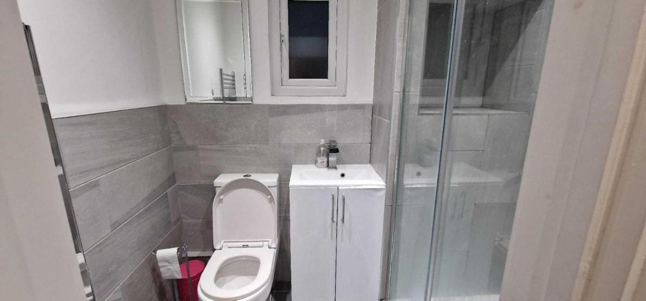 Sapphire Strathnairn Apartment Cardiff Exterior photo